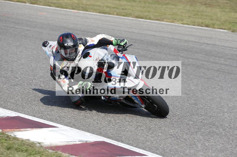 /Archiv-2025/49 26.08.2025 Cornu Master School ADR/rot-rouge/311